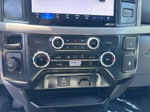Used 2025 Ford F150 XLT w/ Equipment Group 301A Standard AWD/4WD image 17
