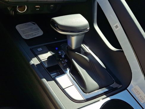 New 2026 Hyundai Elantra SEL Sport Premium FWD image 15