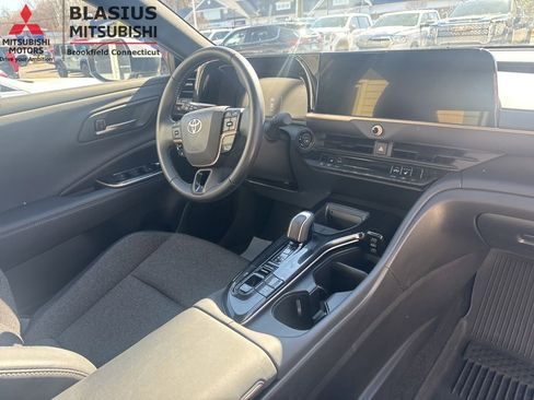 Used 2024 Toyota Crown AWD/4WD image 42