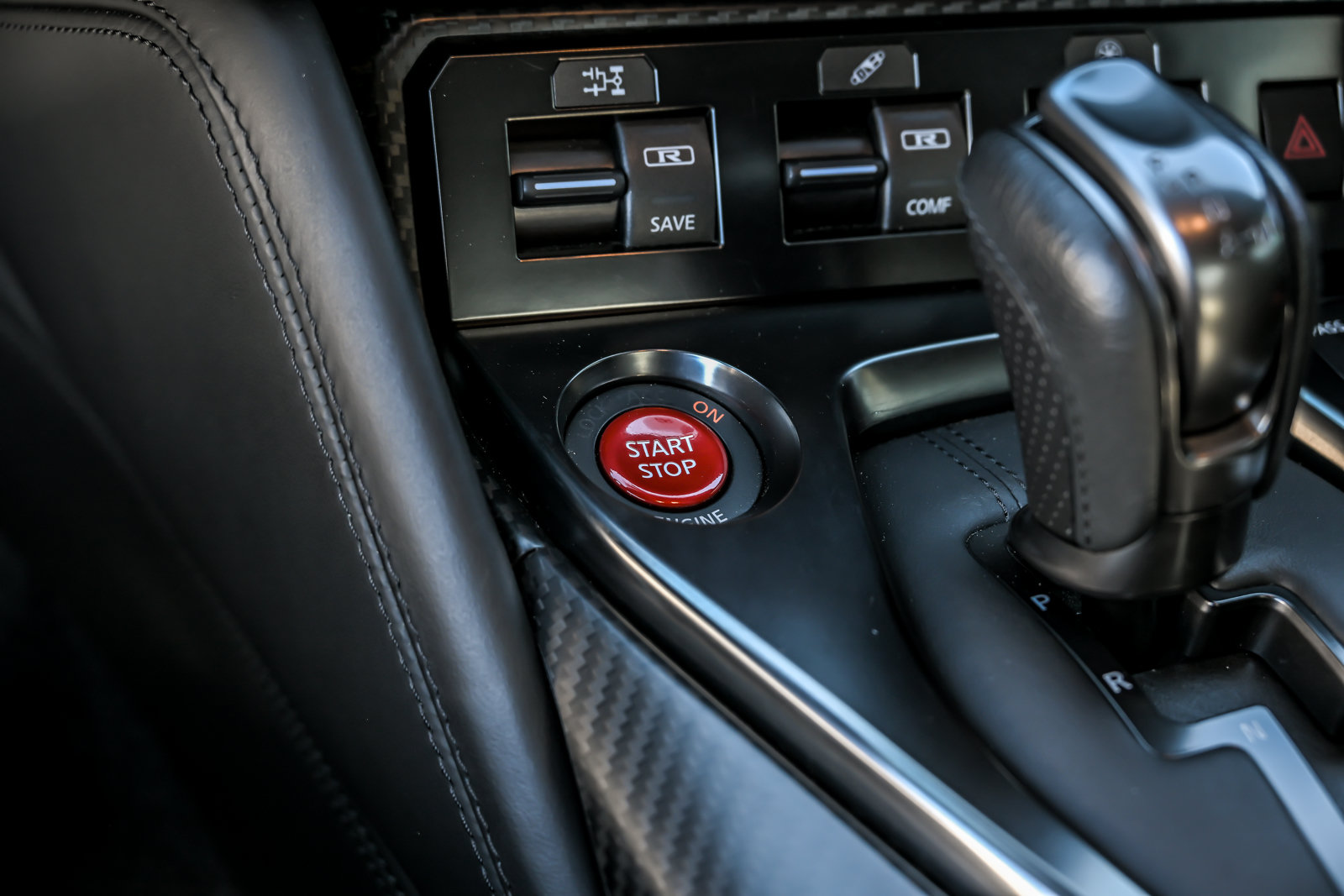 Used 2024 Nissan GT-R Premium w/ Premium Interior Package AWD/4WD image 41