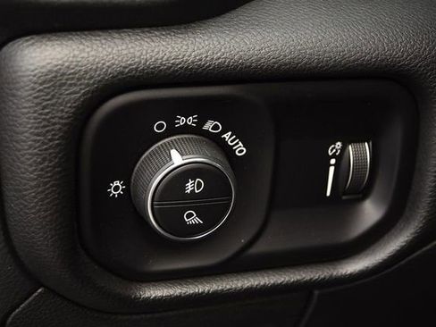 Used 2023 RAM 1500 Big Horn image 11