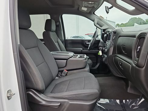Certified 2023 Chevrolet Silverado 2500 Custom w/ Custom Convenience Package AWD/4WD image 31