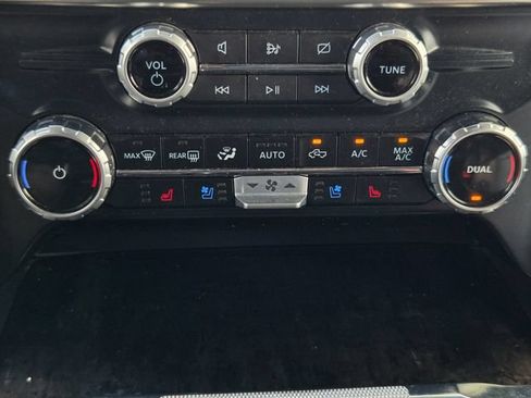 Used 2023 Ford F150 Lariat AWD/4WD image 17