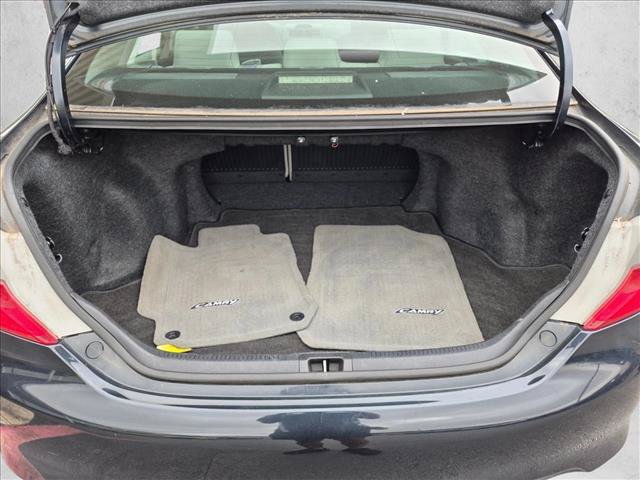 Used 2014 Toyota Camry XLE w/ Leather Package FWD image 6