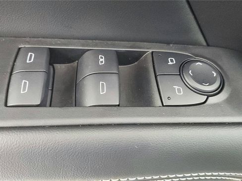 Used 2025 GMC Terrain Elevation w/ Elevation Premium Package image 30