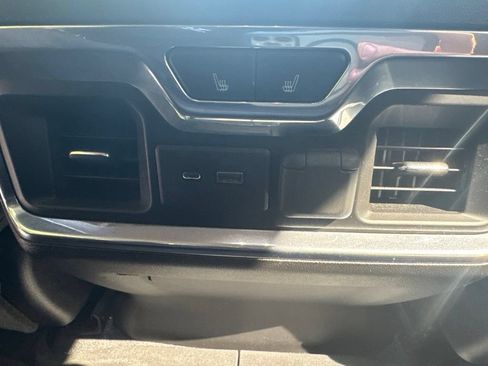 Used 2019 GMC Sierra 1500 Denali w/ Denali Ultimate Package AWD/4WD image 27