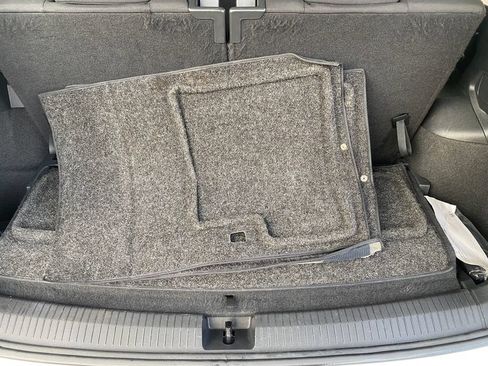 Used 2022 Volkswagen Tiguan S FWD image 11