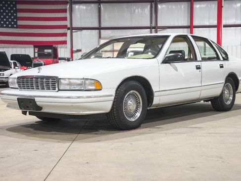 Used 1996 Chevrolet Impala SS RWD image 1