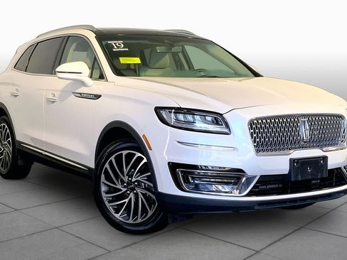 Used 2019 Lincoln Nautilus Reserve AWD/4WD image 3