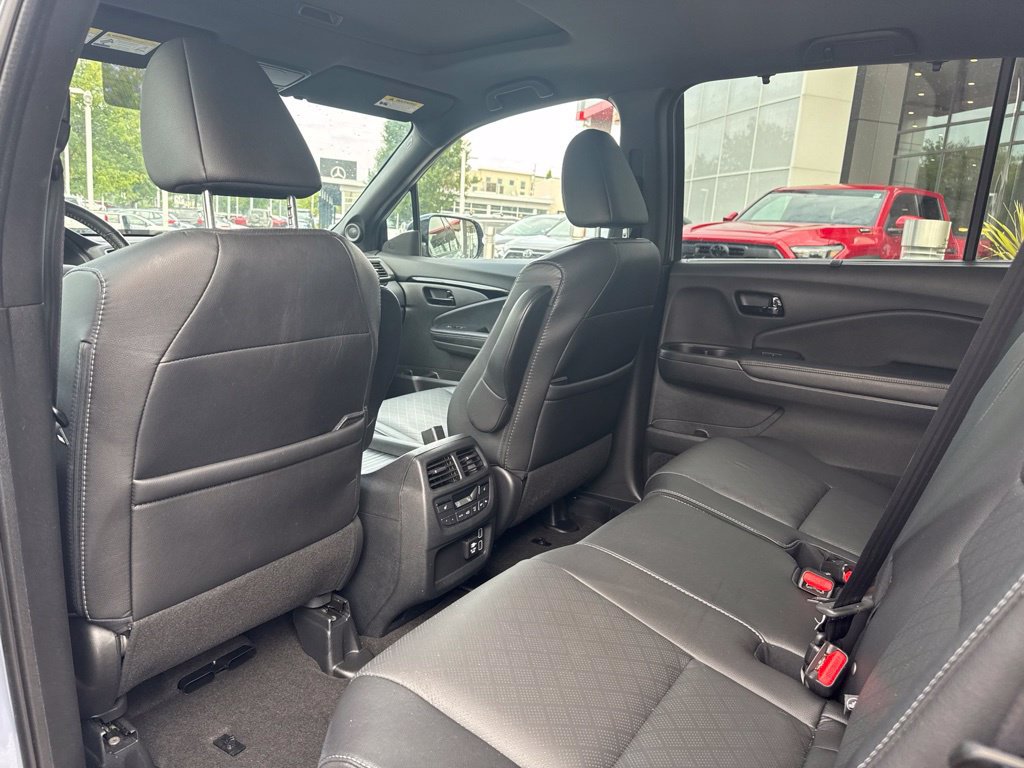 Used 2022 Honda Passport Elite image 15