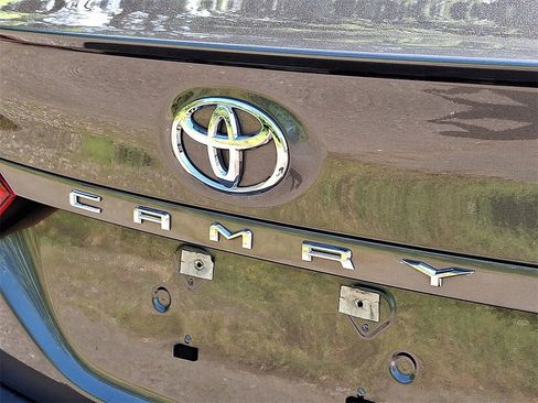 Used 2023 Toyota Camry XSE image 31