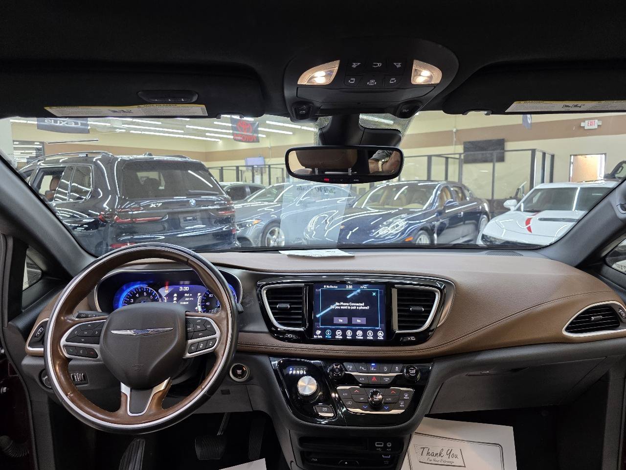 Used 2020 Chrysler Pacifica Limited w/ Advanced Safetytec Group FWD image 29