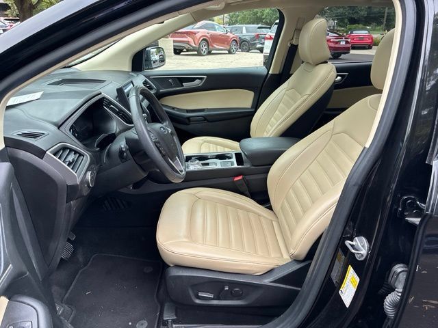 Used 2022 Ford Edge SEL w/ Convenience Package AWD/4WD image 3