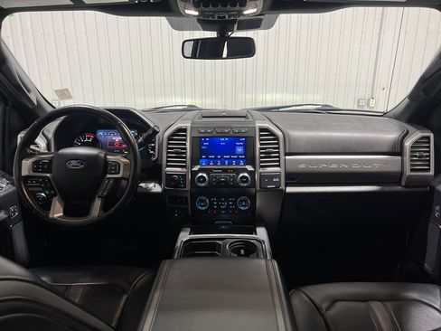 Used 2021 Ford F450 Platinum w/ FX4 Off-Road Package image 19