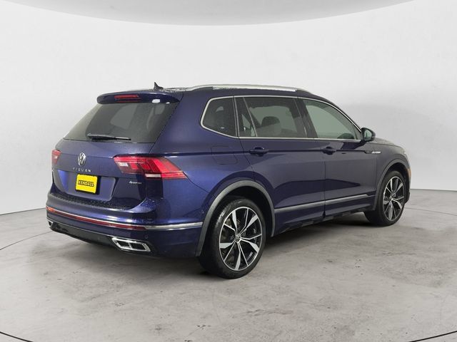 Used 2023 Volkswagen Tiguan SEL R-Line AWD/4WD image 5