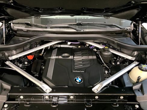 Certified 2023 BMW X6 xDrive40i w/ Executive Package image 29