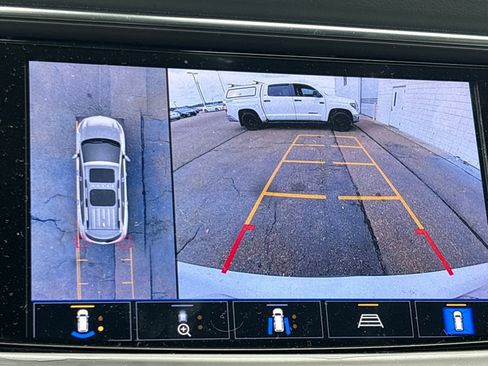 Used 2022 Buick Enclave Premium image 10