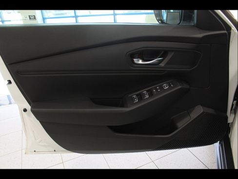 Certified 2025 Honda Accord SE image 15
