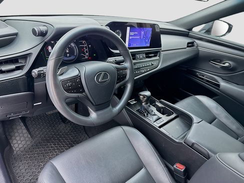 Used 2023 Lexus ES 300h w/ Premium Package image 7