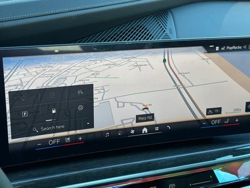 New 2026 BMW 750e xDrive w/ Executive Package image 19