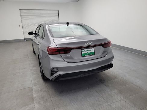 Used 2024 Kia Forte LXS image 6