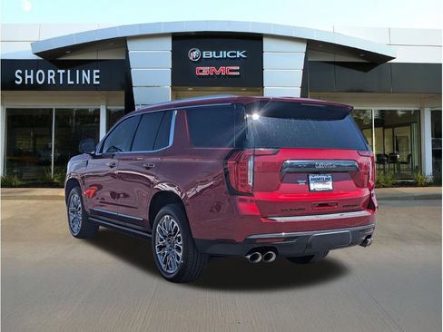 Used 2023 GMC Yukon Denali Ultimate w/ LPO, Floor Liner Package AWD/4WD image 5