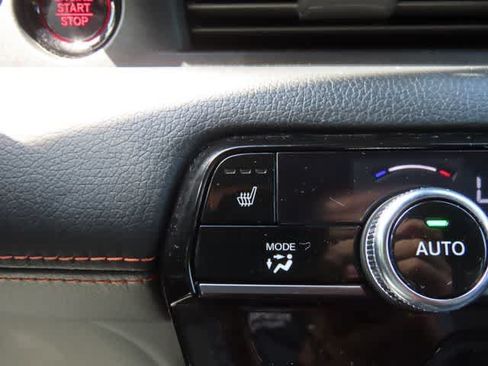 Certified 2025 Honda Pilot TrailSport image 26