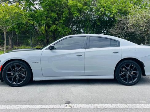 Used 2022 Dodge Charger R/T w/ Blacktop Package RWD image 2
