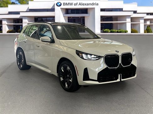 New 2026 BMW X3 xDrive30i w/ Premium Package AWD/4WD image 3