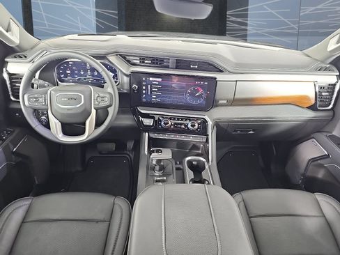 Used 2025 GMC Sierra 1500 Denali w/ Denali Reserve Package AWD/4WD image 9
