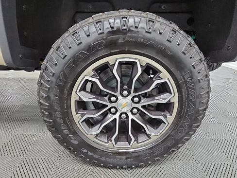 Used 2022 Chevrolet Colorado ZR2 AWD/4WD image 40