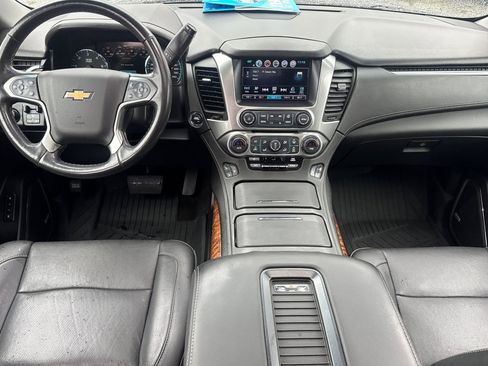 Used 2018 Chevrolet Suburban Premier image 14