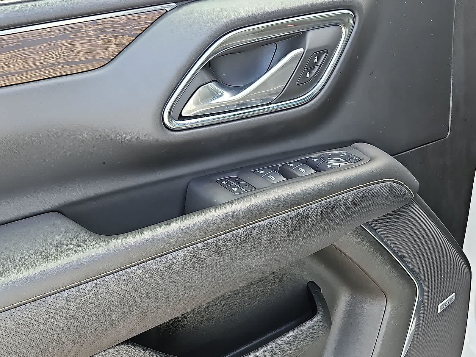 Certified 2024 Chevrolet Suburban Premier AWD/4WD image 28