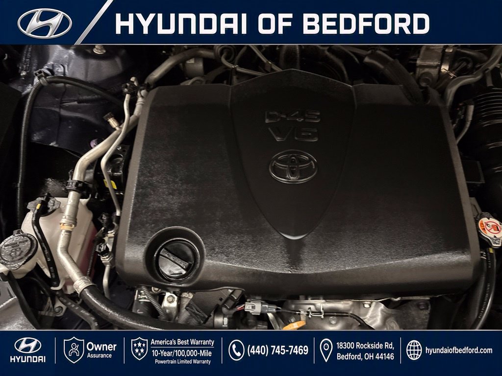 Used 2019 Toyota Avalon XLE w/ Moonroof Package FWD image 29