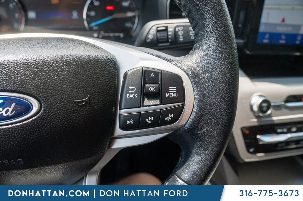 Used 2023 Ford Explorer XLT w/ Equipment Group 202A AWD/4WD image 13