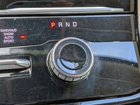 Used 2021 Jeep Grand Cherokee L Limited w/ Luxury Tech Group II image 23