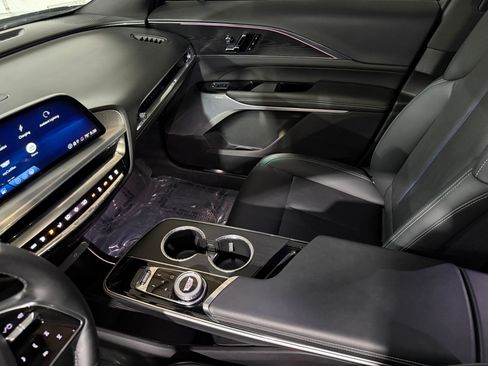 Certified 2024 Cadillac Lyriq Luxury w/ LPO, Floor Liner Package AWD/4WD image 19