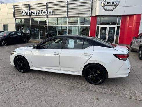 Used 2022 Nissan Sentra SR w/ Midnight Edition image 5