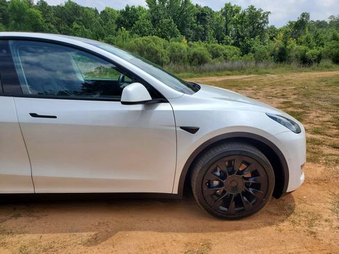 Used 2020 Tesla Model Y Long Range AWD/4WD image 14