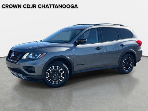 Used 2020 Nissan Pathfinder SL image 1