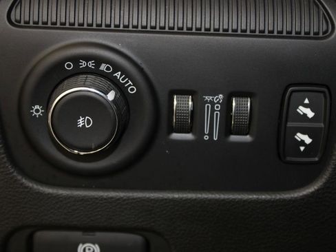 Used 2023 Jeep Grand Wagoneer 4WD image 54