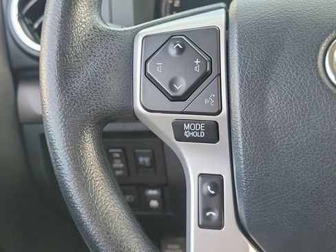 Used 2018 Toyota Tundra SR5 image 27