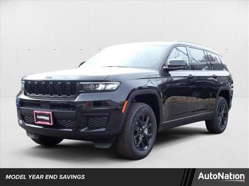 New 2025 Jeep Grand Cherokee L Altitude image 1