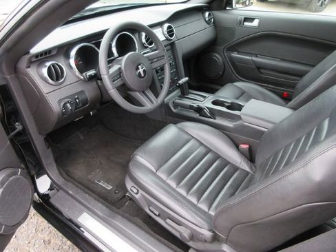 Used 2007 Ford Mustang GT Premium RWD image 3