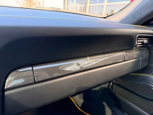 Used 2015 Porsche 911 Turbo S image 33