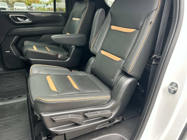 Used 2022 GMC Yukon XL AT4 w/ Technology Package AWD/4WD image 22