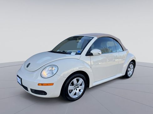 Used 2007 Volkswagen Beetle 2.5L image 1