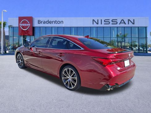 Used 2019 Toyota Avalon Touring FWD image 7