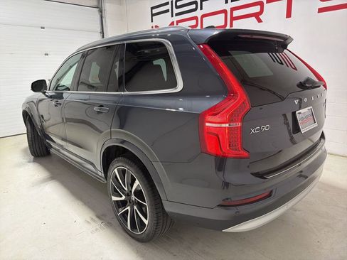 Used 2022 Volvo XC90 T6 Momentum w/ Advanced Package image 5