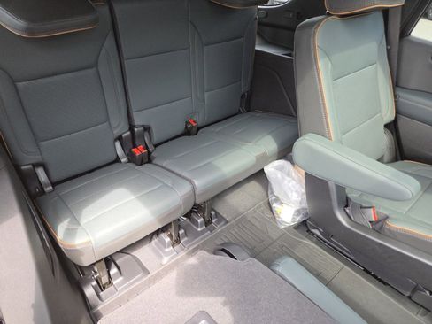 New 2026 GMC Yukon AT4 AWD/4WD image 26